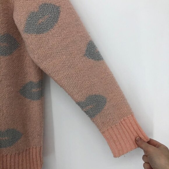 Torrid Pink Silver metallic Lip Print fuzzy Crewneck sweater size 2X - Picture 10 of 16
